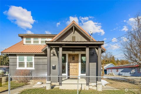 515 E 1st Street, Cle Elum, WA 98922 - MLS#: 2326183
