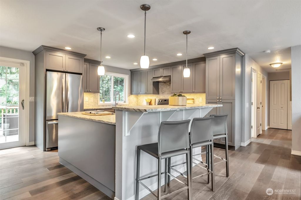 Photo of 1511 NE 130th Place, Seattle, WA 98125 (MLS # 2130647)