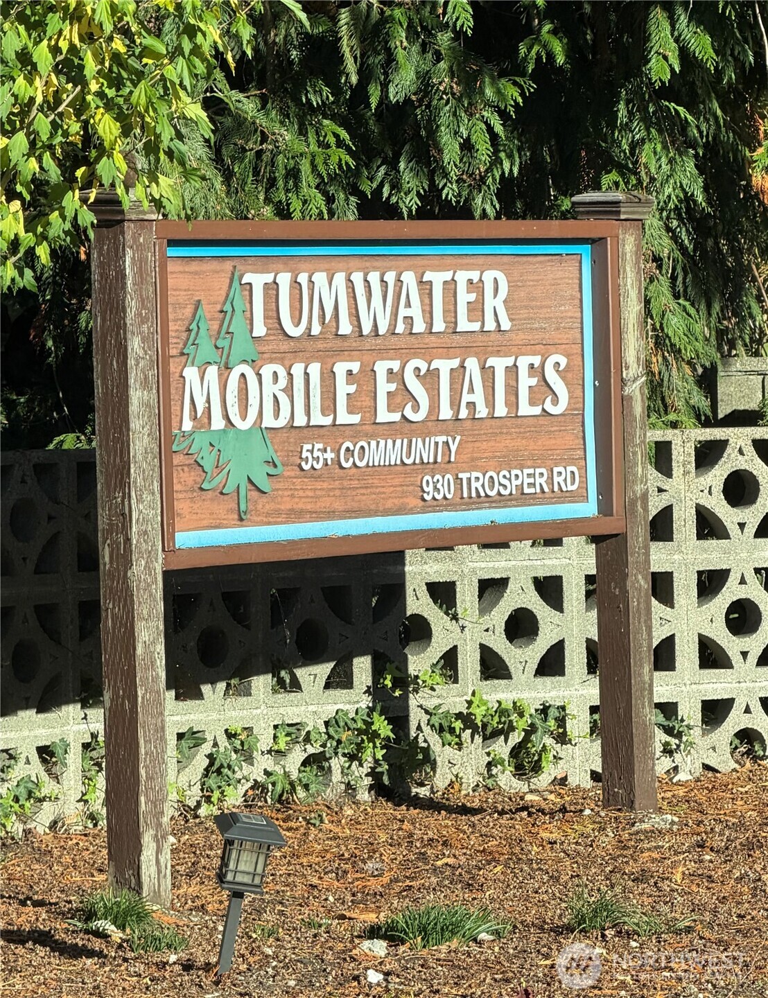 930 Trosper Road SW 3