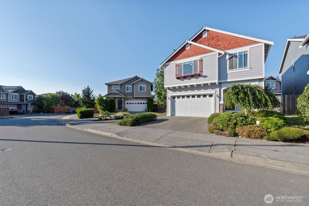 Photo of 14611 46th Avenue SE, Bothell, WA 98012 (MLS # 2557232)