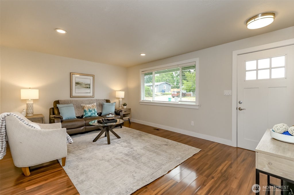 Photo of 2536 S 365th Place, Federal Way, WA 98003 (MLS # 2549641)