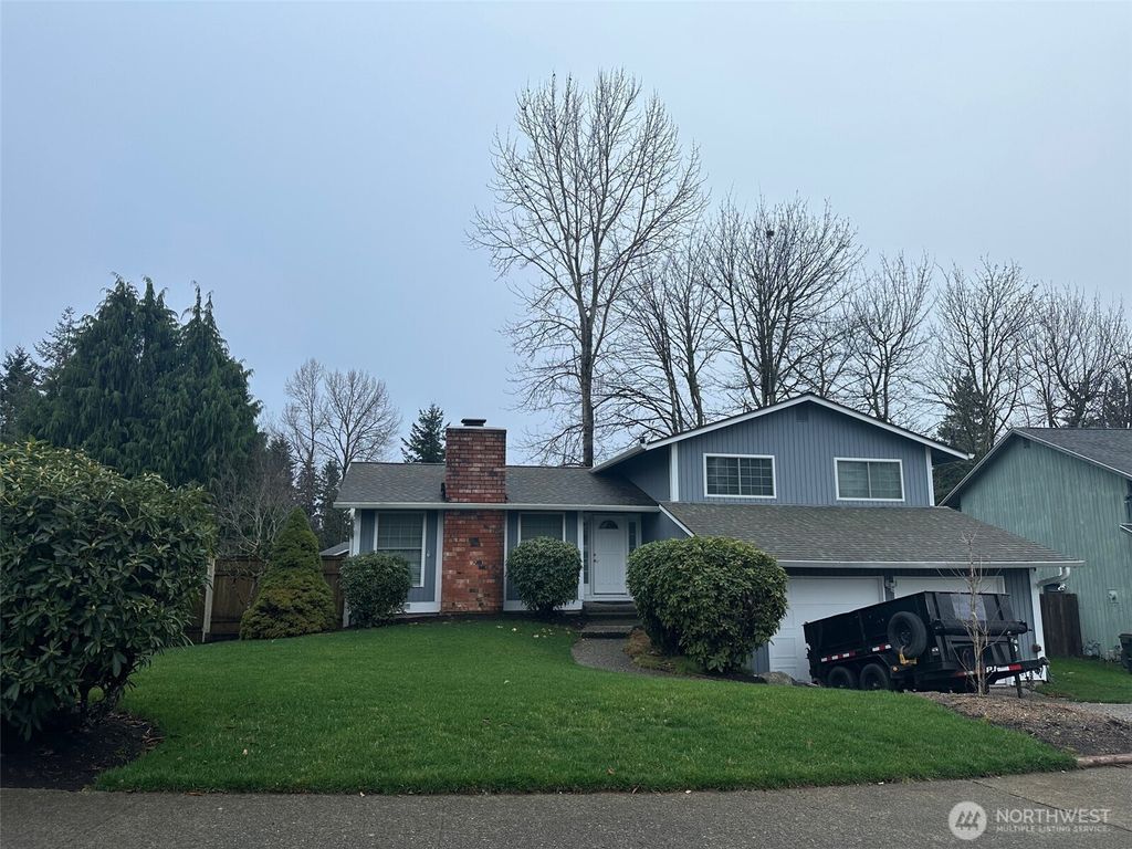 Photo of 21725 125th Avenue SE, Kent, WA 98031 (MLS # 2459961)
