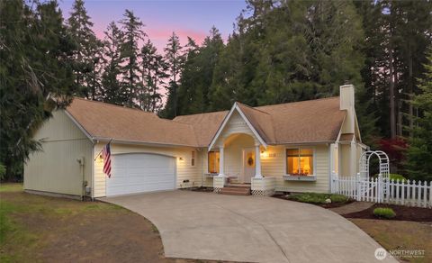 Photo of 240 E Aycliffe Drive, Shelton, WA 98584 (MLS # 2524669)