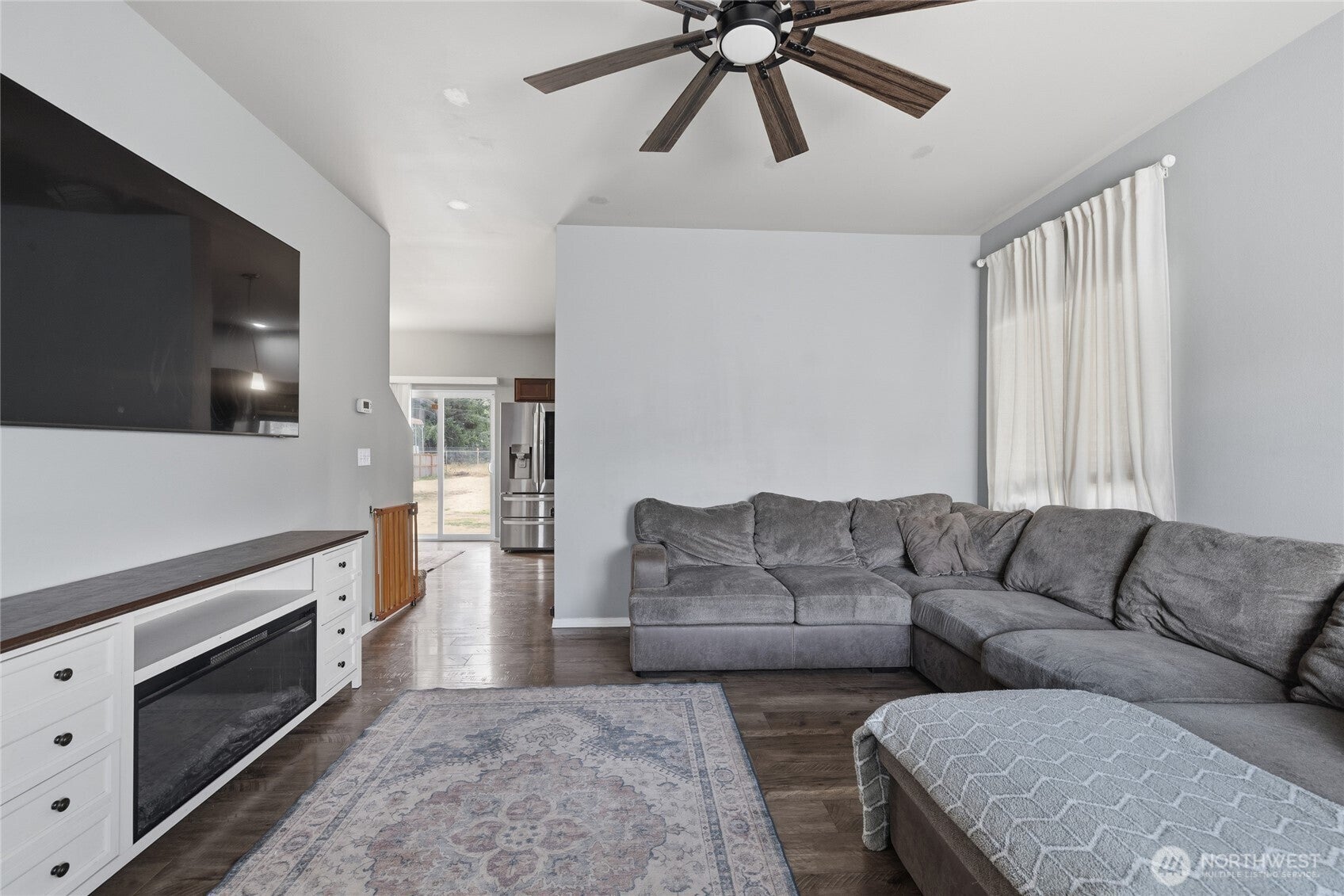 106 Carver Walk SE