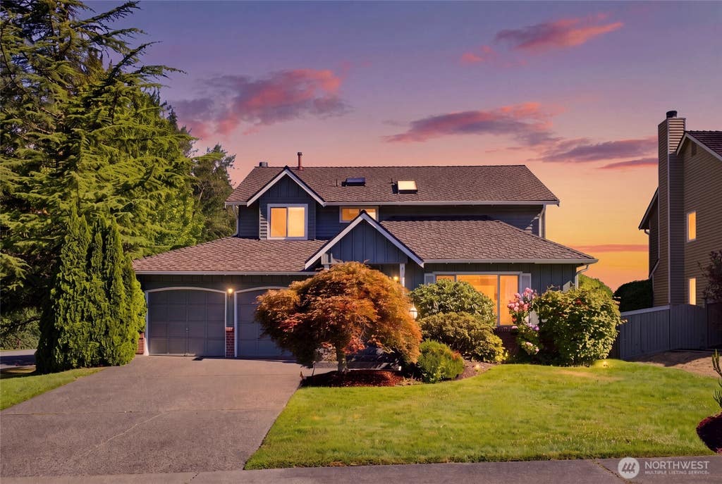 Photo of 1228 SW 330th Place, Federal Way, WA 98023 (MLS # 2559332)