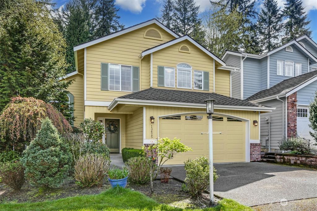 Photo of 13625 NE 146th Lane, Woodinville, WA 98072 (MLS # 2214276)