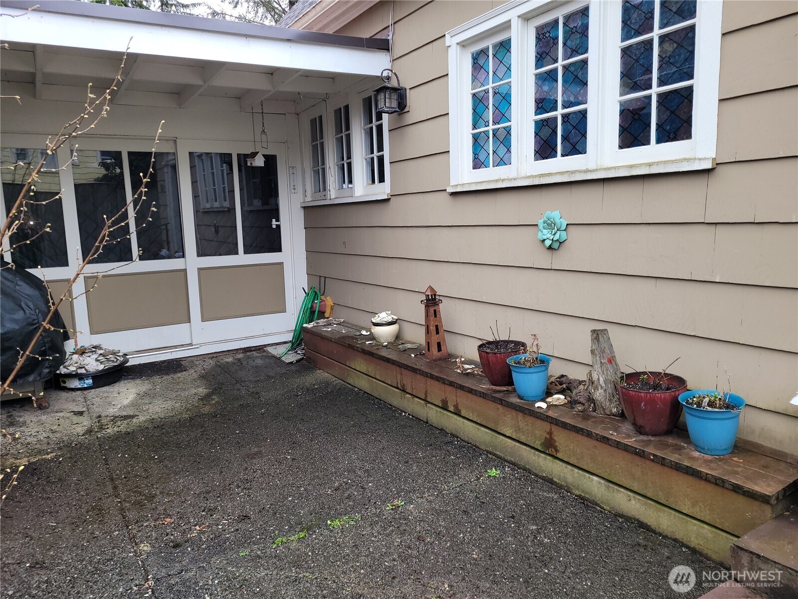 1411 W 7th Street