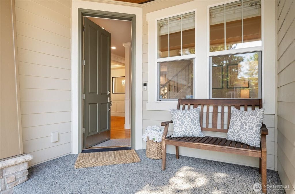 Photo of 15542 NE 106th Way, Redmond, WA 98052 (MLS # 2434629)
