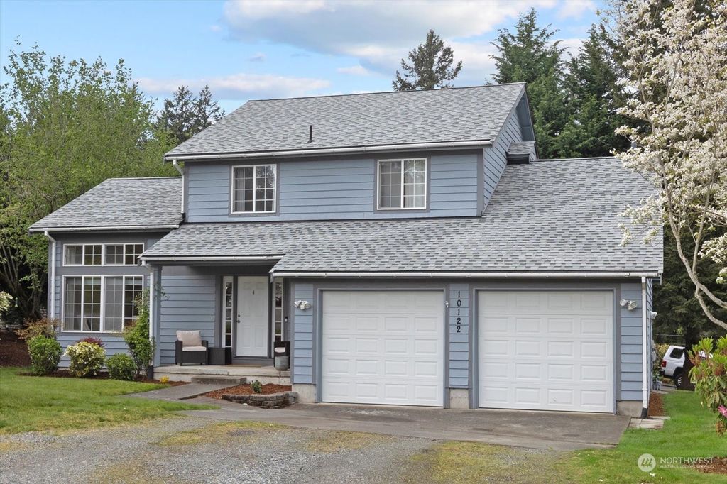 Photo of 10122 SE 268th Street, Kent, WA 98030 (MLS # 2233441)