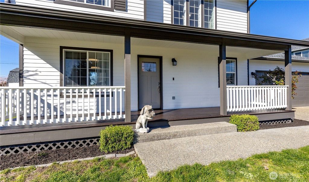 Photo of 1602 19th Ave Court, Milton, WA 98354 (MLS # 2505047)