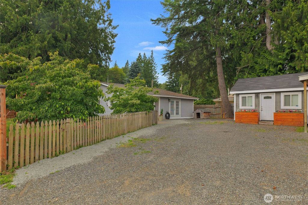 Photo of 3005 99th Avenue NE, Lake Stevens, WA 98258 (MLS # 2398114)