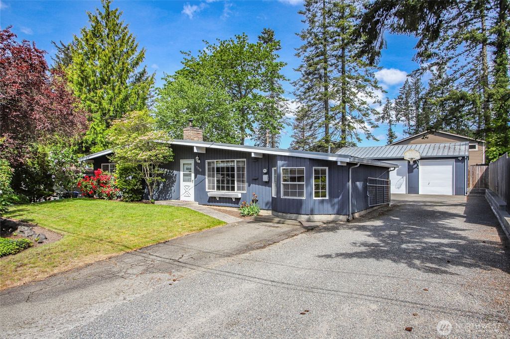 Photo of 9830 S 210th Place, Kent, WA 98031 (MLS # 2374459)