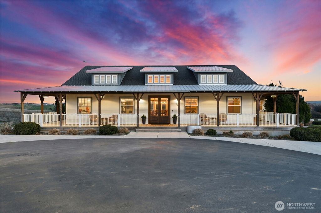 Photo of 94 Narcissa Place, Walla Walla, WA 99362 (MLS # 2494001)