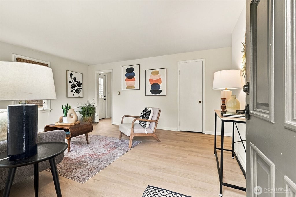 Photo of 4119 SW Kenyon Street, Seattle, WA 98136 (MLS # 2586148)