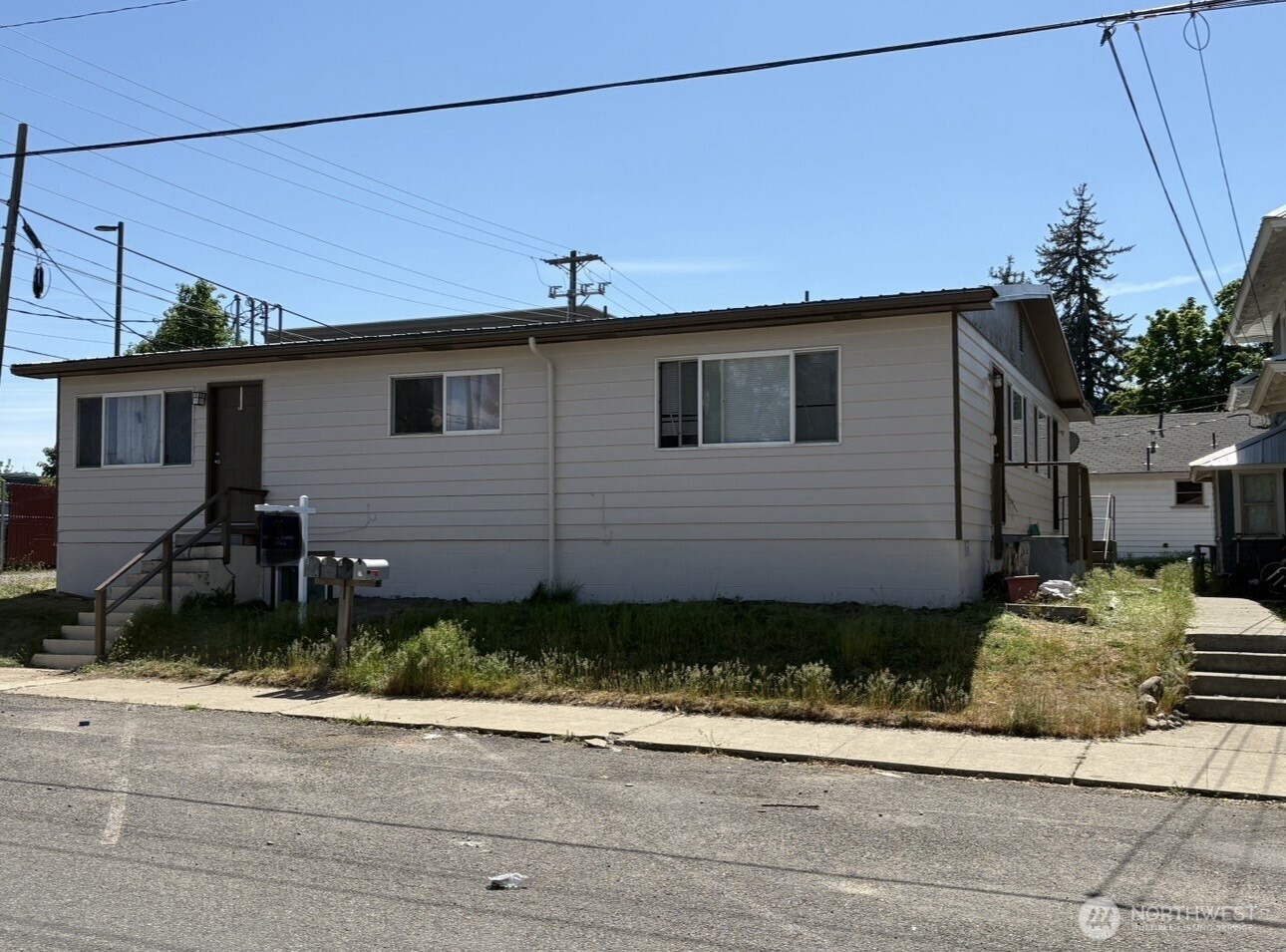 304 W 6th