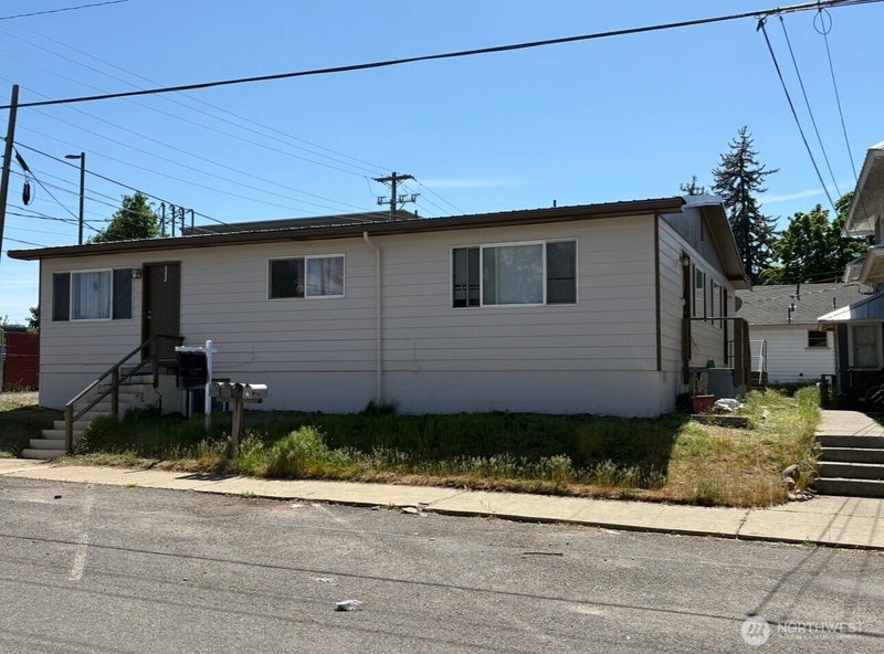 304 W 6th