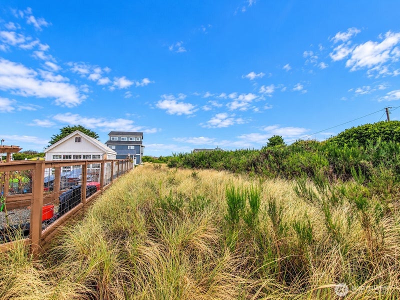 391 Ocean Shores Boulevard NW