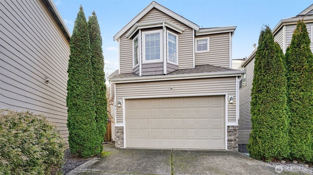 Photo of 16102 77th Avenue E, Puyallup, WA 98375 (MLS # 2484822)