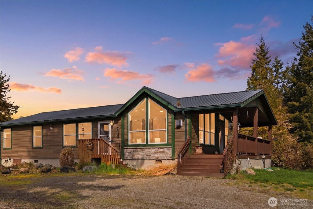 Photo of 470 Sunshine Drive, Sequim, WA 98382 (MLS # 2495031)