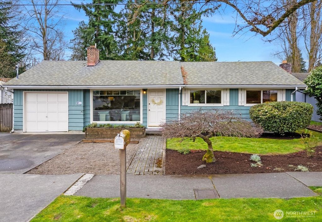 Photo of 2161 N 155th Street, Shoreline, WA 98133 (MLS # 2349707)