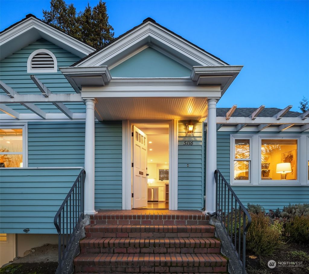 Photo of 5116 45th Avenue NE, Seattle, WA 98105 (MLS # 2178539)