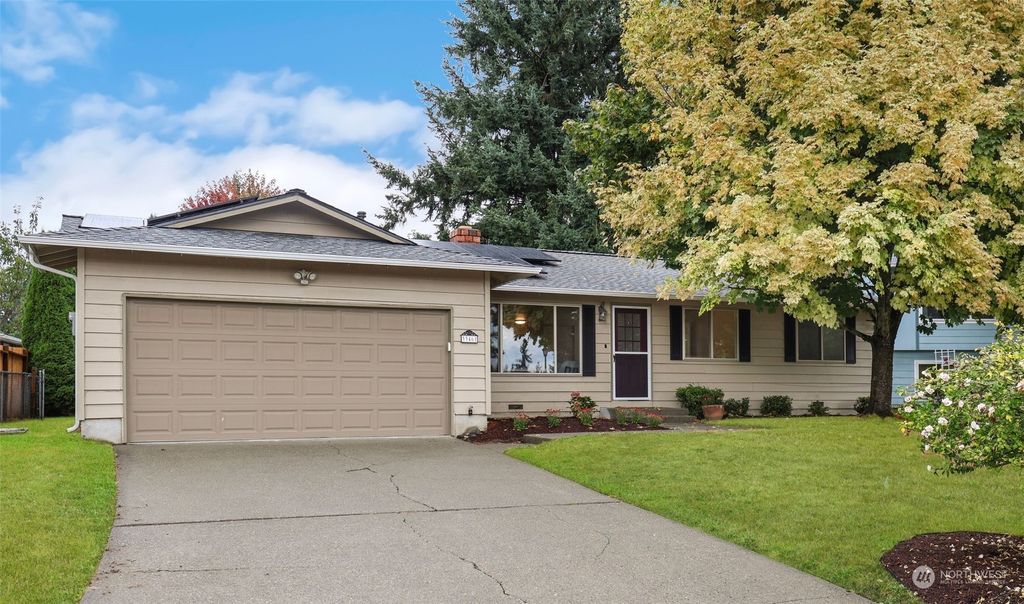 Photo of 33461 37th Place SW, Federal Way, WA 98023 (MLS # 2165793)