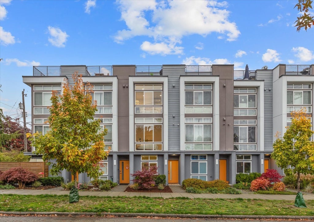 Photo of 3920 SW Dawson Street, Seattle, WA 98136 (MLS # 2599029)