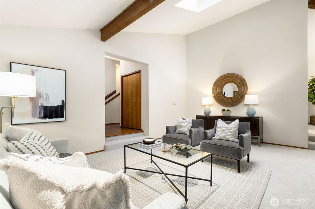 Photo of 2518 Sahalee Drive East Dr, Sammamish, WA 98074 (MLS # 2489633)