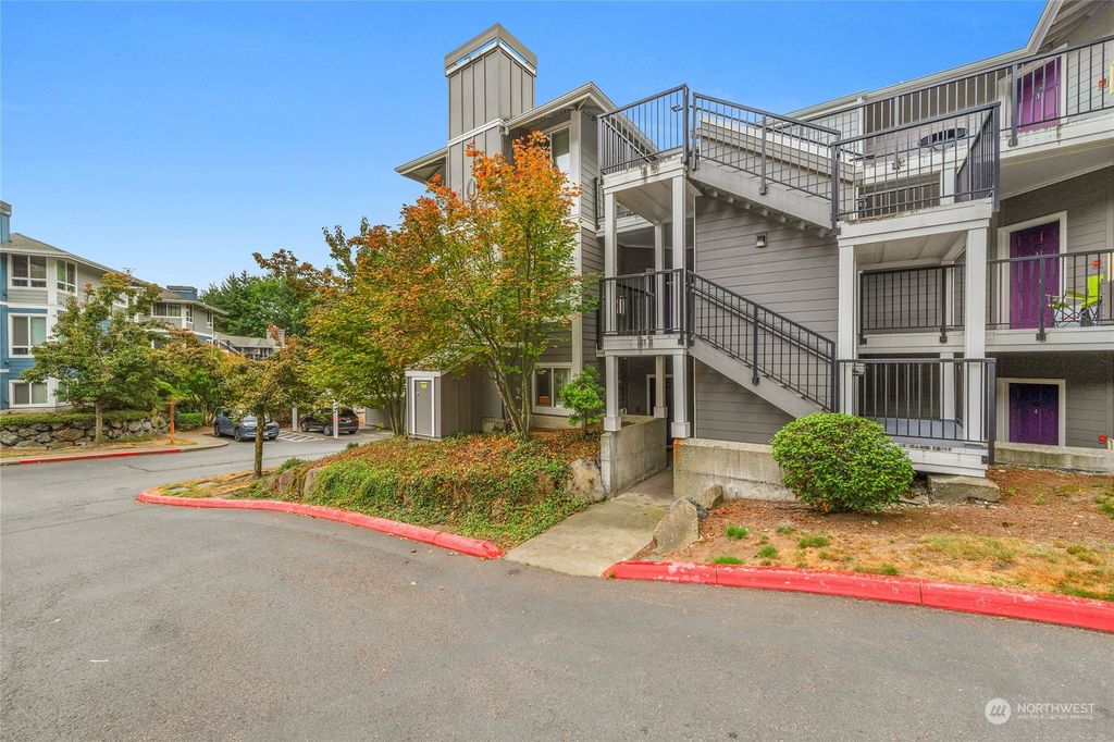 Photo of 3901 243rd Place SE #O103, Bothell, WA 98021 (MLS # 2161335)