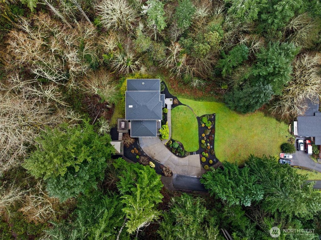 Photo of 9811 Ridgeway Drive, Gig Harbor, WA 98332 (MLS # 2495296)