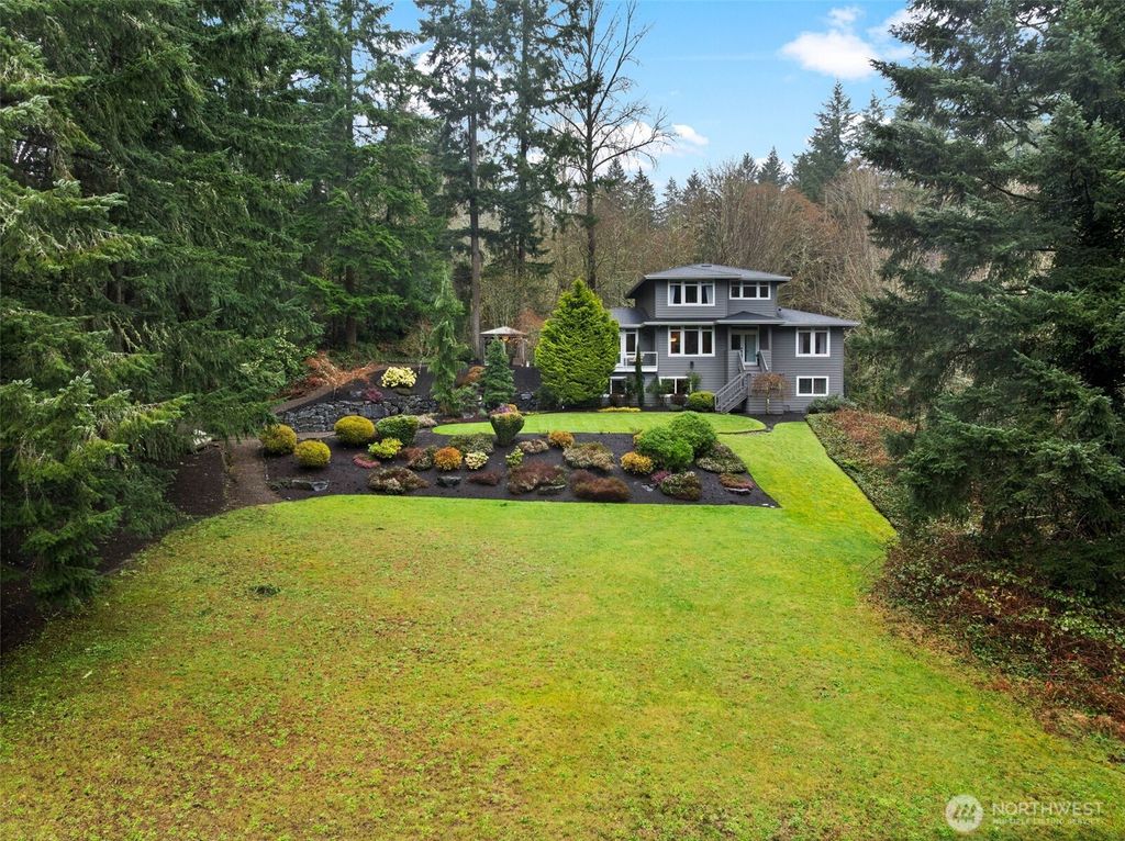 Photo of 9811 Ridgeway Drive, Gig Harbor, WA 98332 (MLS # 2495296)