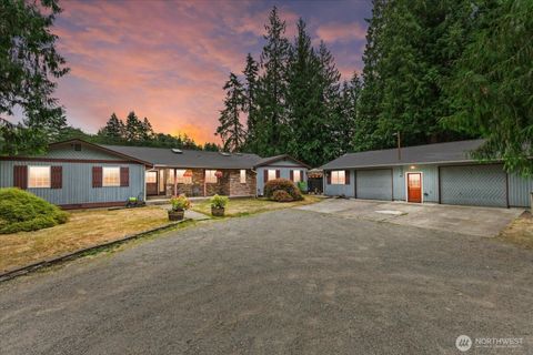 Photo of 29832 Kent Black Diamond Road SE, Kent, WA 98042 (MLS # 2526034)