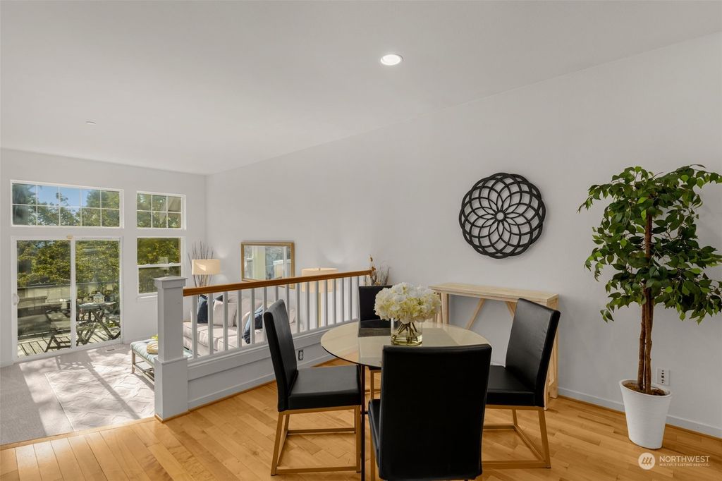 Photo of 1880 17th Court NE #1880, Issaquah, WA 98029 (MLS # 2279318)