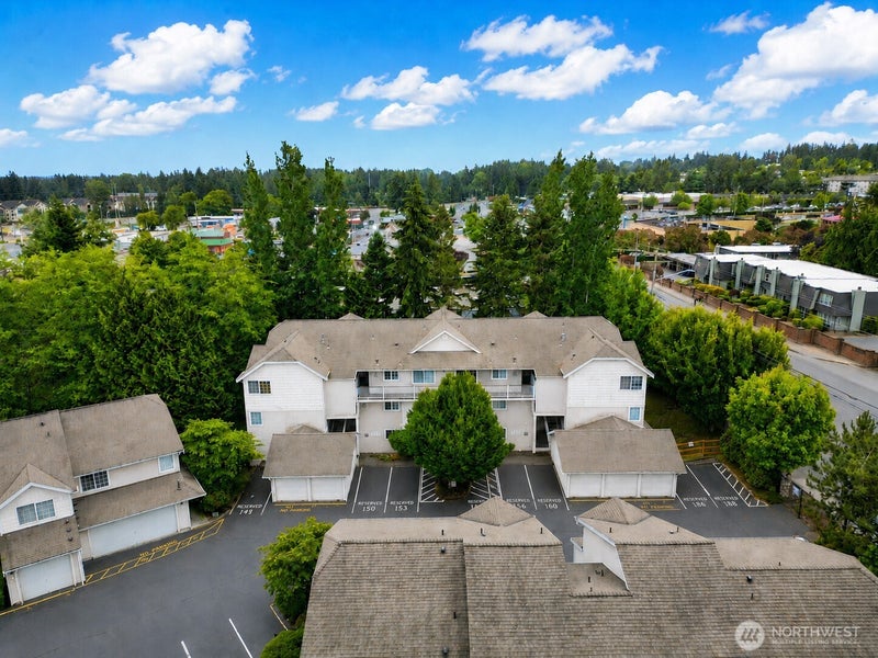 12431 4th AVE W 8202
