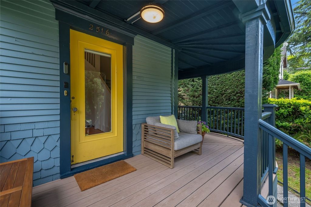 Photo of 2516 3rd Avenue W, Seattle, WA 98119 (MLS # 2513545)