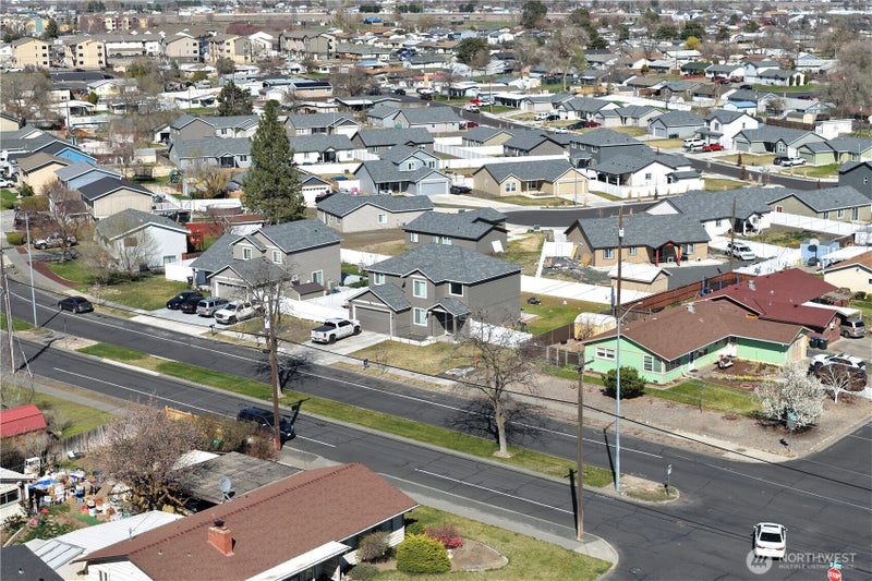 401 N Grape Drive