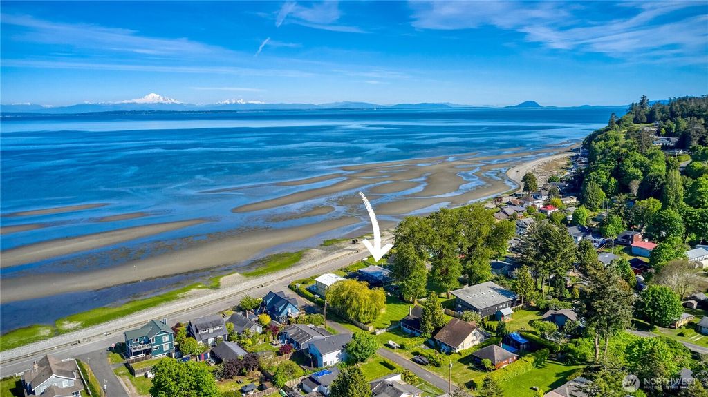 Photo of 103 Bay View Drive, Point Roberts, WA 98281 (MLS # 2518389)