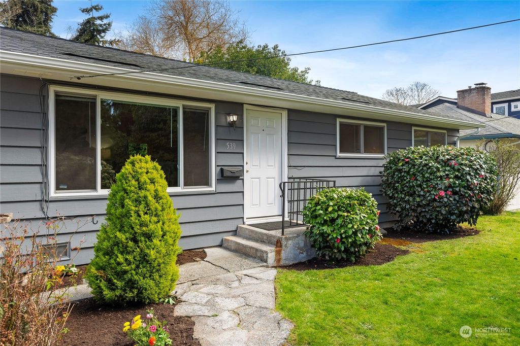 Photo of 539 3rd Avenue S, Edmonds, WA 98020 (MLS # 2218717)