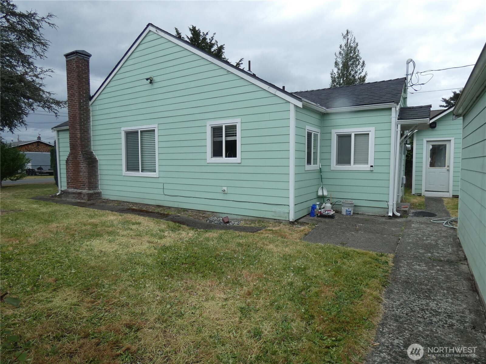 534 Roberts Street