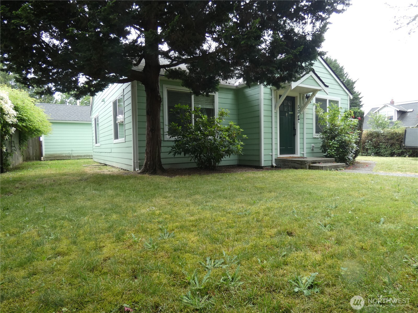 534 Roberts Street