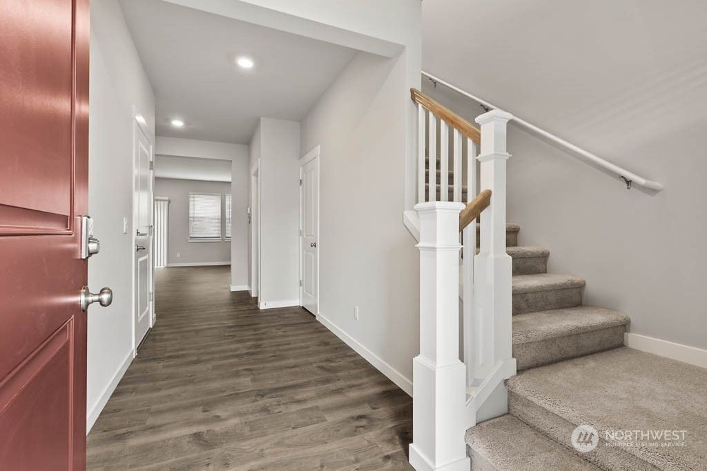 Photo of 1901 S 301st Court #WR6, Federal Way, WA 98003 (MLS # 2033027)