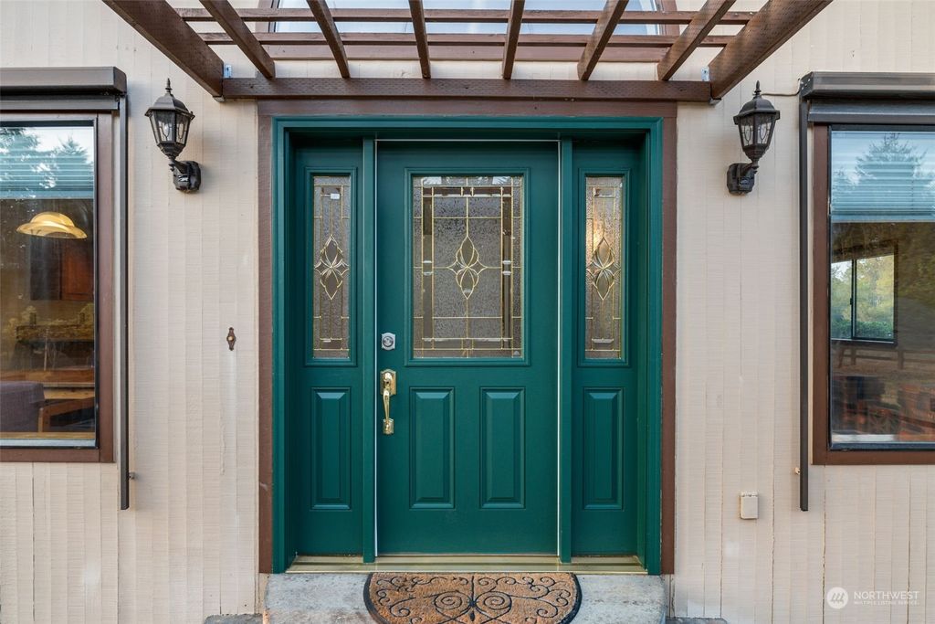 Photo of 15504 SE 369th Street, Auburn, WA 98092 (MLS # 2011038)