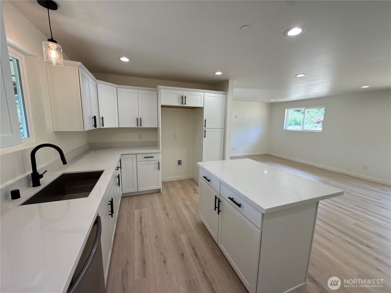 7828 E Jessica Way
