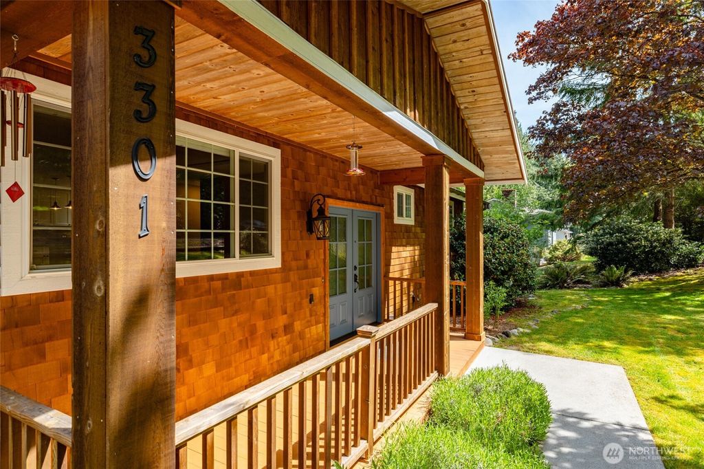 Photo of 3301 Apache Drive, Mount Vernon, WA 98273 (MLS # 2518611)