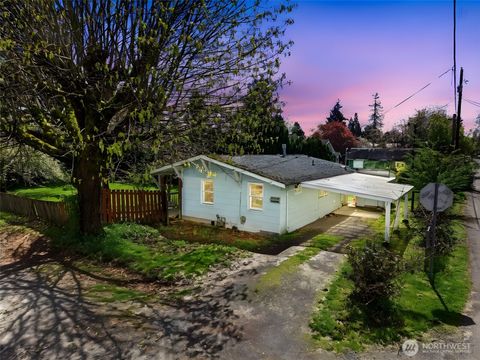 Photo of 931 L Street, Centralia, WA 98531 (MLS # 2507264)