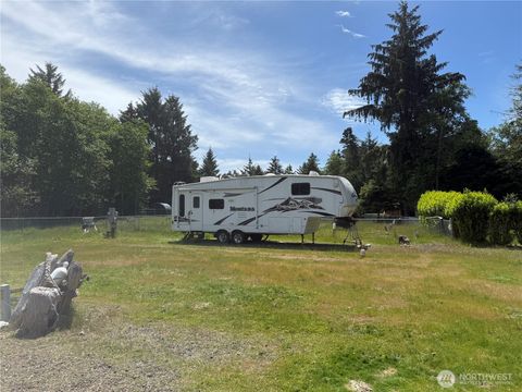 Photo of 1412 322nd Pl PL, Ocean Park, WA 98640 (MLS # 2528926)