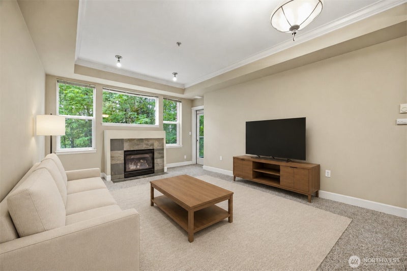 255 W Bakerview Road 205
