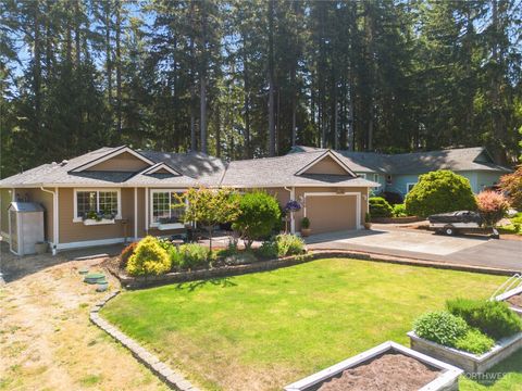 Photo of 260 E Penzance Road, Shelton, WA 98584 (MLS # 2550048)