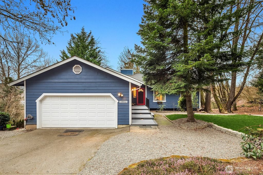 Photo of 10012 Redmond-Woodinville Road NE, Redmond, WA 98052 (MLS # 2326145)