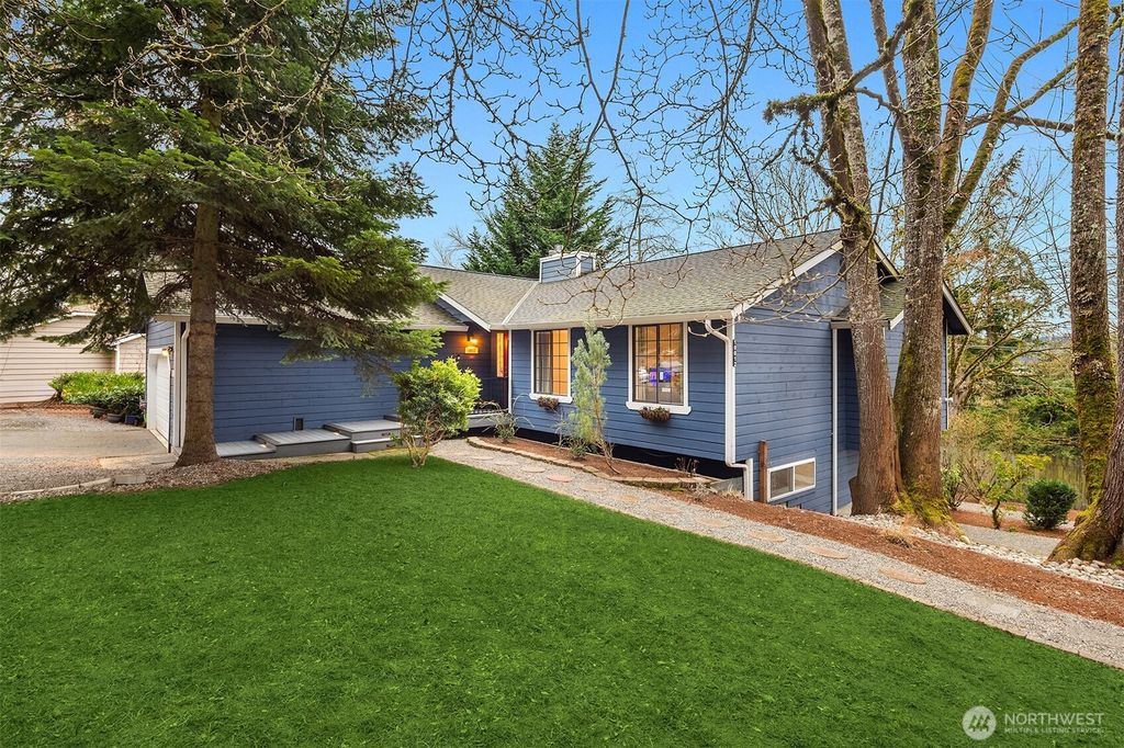 Photo of 10012 Redmond-Woodinville Road NE, Redmond, WA 98052 (MLS # 2326145)